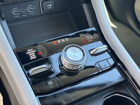 Used 2023 Jeep Grand Cherokee L Overland w/ Advanced Protech Group III image 25