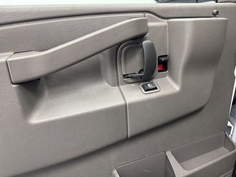 New 2025 Chevrolet Express 3500 Work Van w/ Power Convenience Package image 9