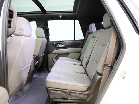 Used 2023 GMC Yukon SLT image 15