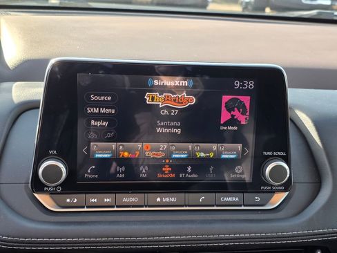 Used 2023 Nissan Rogue SV w/ SV Premium Package image 22