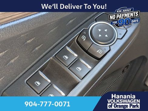 Used 2020 Ford Escape Titanium AWD/4WD image 28