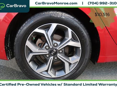 Used 2020 Kia Forte LXS FWD image 39