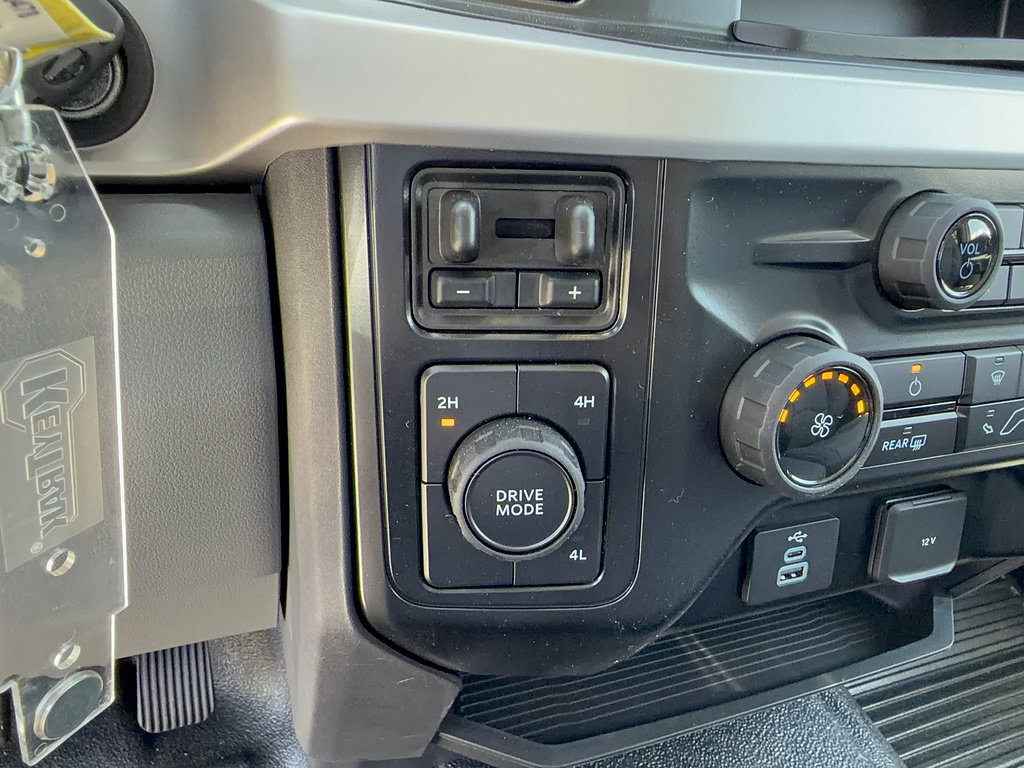 New 2026 Ford F350 XL w/ XL Chrome Package AWD/4WD image 24