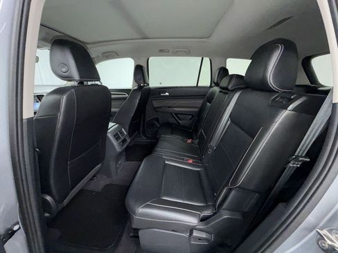 Used 2022 Volkswagen Atlas SE w/ Panoramic Sunroof Package AWD/4WD image 4