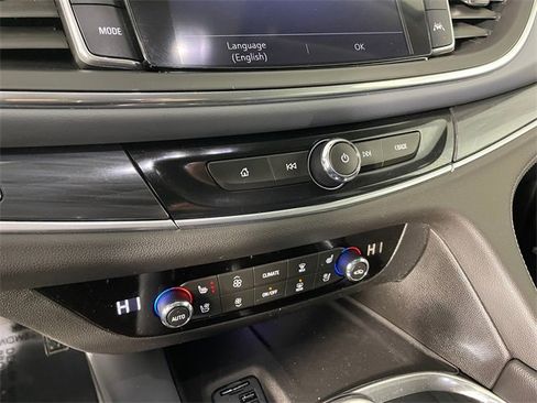 Used 2020 Buick Enclave Premium w/ Sun and Sites Package image 8