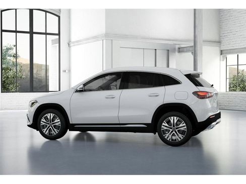 New 2026 Mercedes-Benz GLA 250 4MATIC image 32