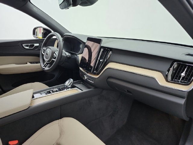 New 2026 Volvo XC60 B5 Plus w/ Climate Package AWD/4WD image 38