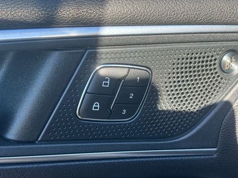 Used 2022 Ford Edge Titanium image 14