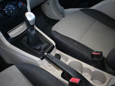 Used 2012 Ford Fiesta S FWD image 18