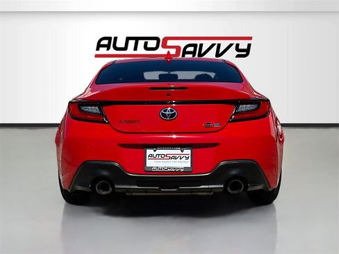 Used 2023 Toyota GR86 image 6
