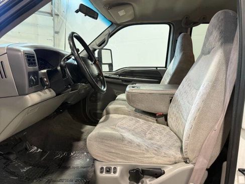 Used 1999 Ford F250 XLT image 14