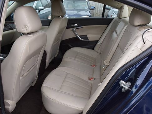 Used 2011 Buick Regal CXL FWD image 12