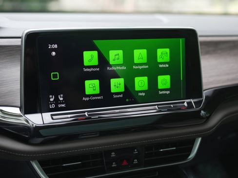 Used 2025 Volkswagen Atlas SEL image 14