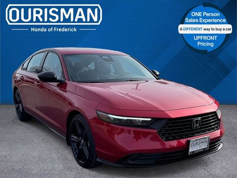 Certified 2025 Honda Accord Sport image 1