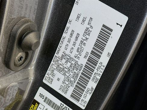 Used 2024 Toyota Tundra Limited image 12