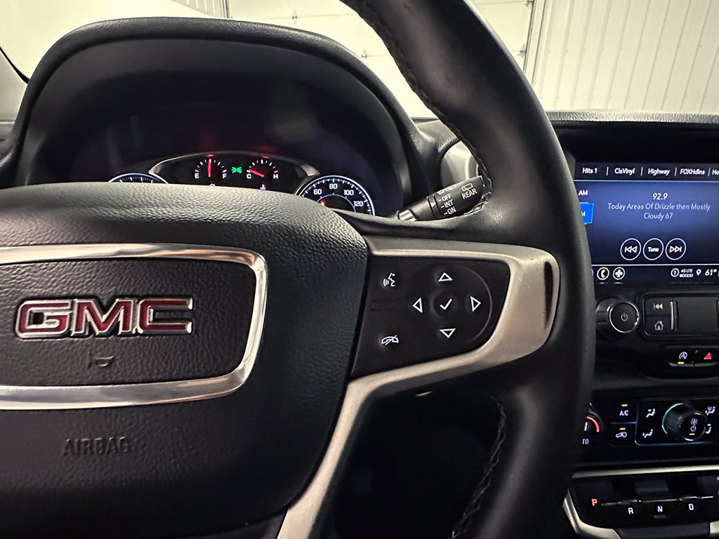 Used 2024 GMC Terrain SLT AWD/4WD image 36