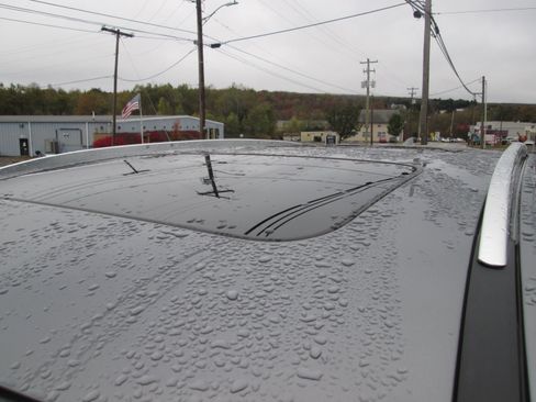 Used 2019 Buick Enclave Essence image 9