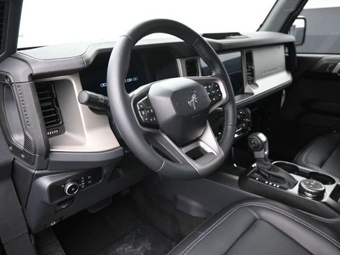New 2026 Ford Bronco Outer Banks AWD/4WD image 18
