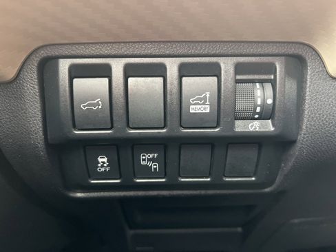 Used 2019 Subaru Ascent Premium image 21