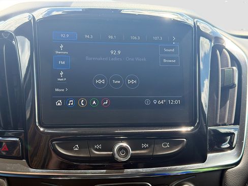 Used 2021 Chevrolet Traverse LT w/ LT Premium Package AWD/4WD image 21
