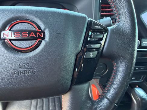 Used 2022 Nissan Frontier Pro-X RWD image 12