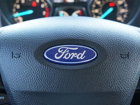 Certified 2019 Ford Escape Titanium FWD image 15