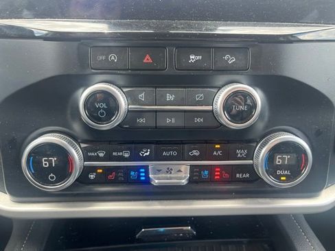 Used 2024 Ford Expedition XLT AWD/4WD image 19