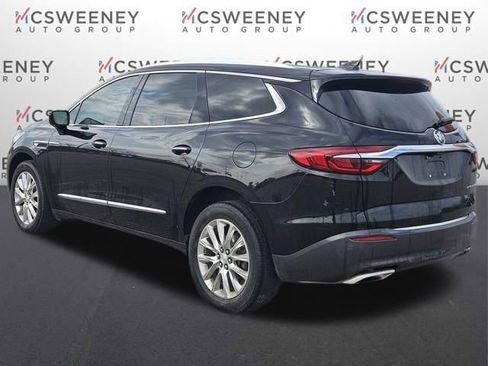 Used 2019 Buick Enclave Essence image 3