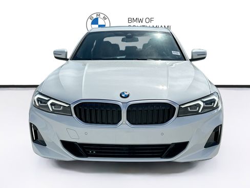 Used 2025 BMW 330i Sedan w/ Premium Package RWD image 2