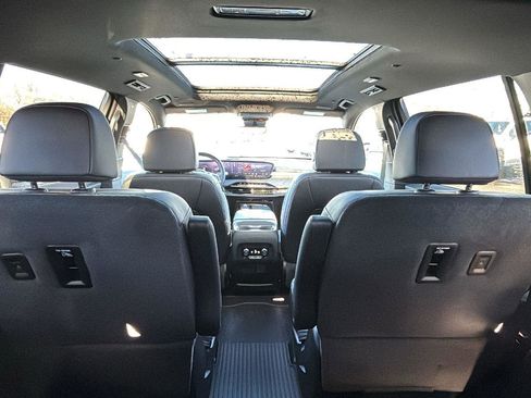 New 2026 Buick Enclave Avenir w/ Super Cruise Package image 32