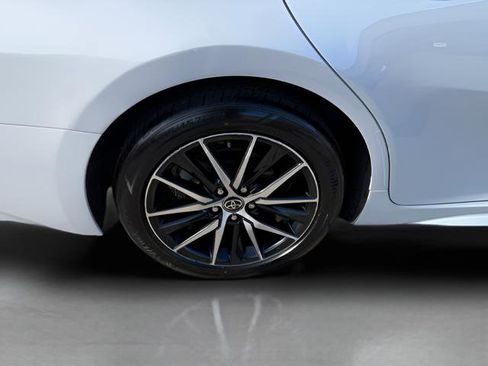 Used 2023 Toyota Camry SE FWD image 21