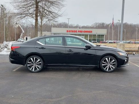 Used 2021 Nissan Altima 2.5 SR w/ SR Premium Package image 27
