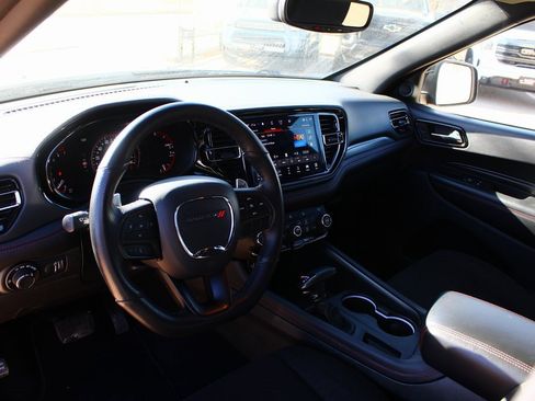 Used 2025 Dodge Durango GT image 2