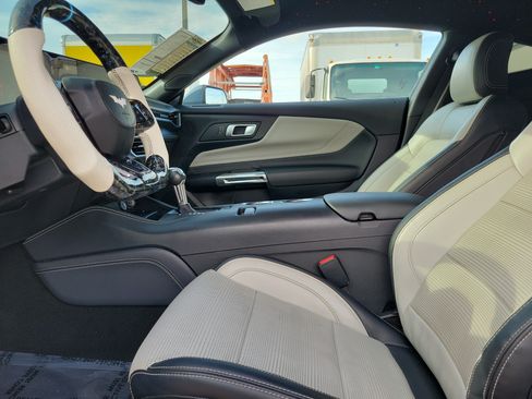 Used 2024 Ford Mustang Premium RWD image 17