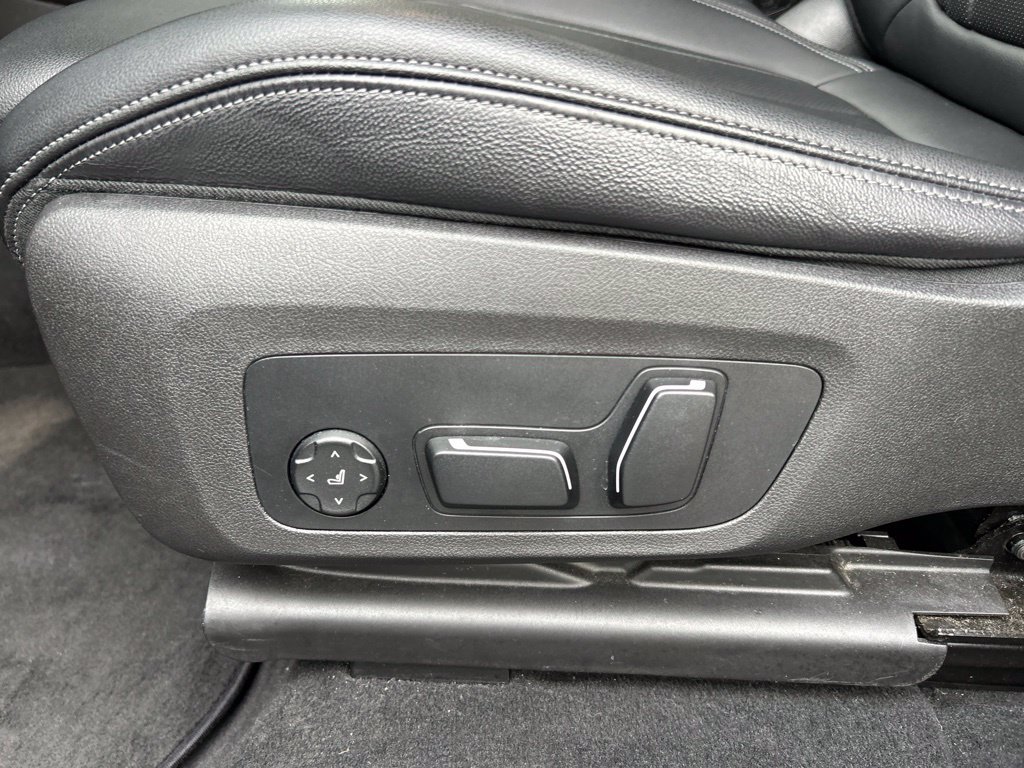 Used 2024 BMW X4 xDrive30i w/ Parking Assistance Package AWD/4WD image 54