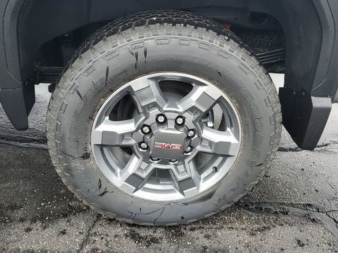 New 2026 GMC Sierra 2500 SLE w/ SLE Value Package; image 5