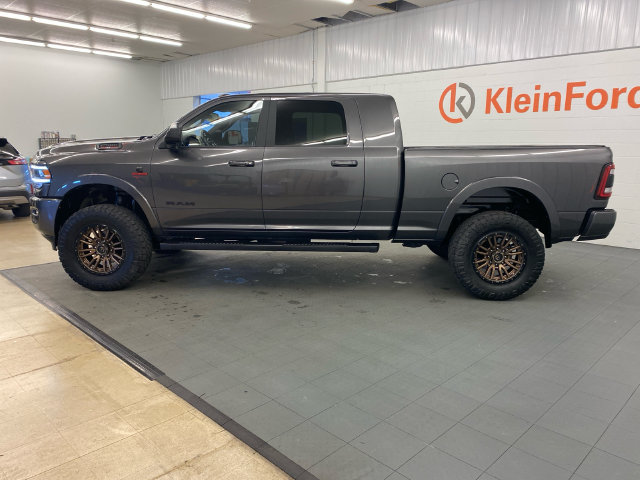 Used 2019 RAM 2500 Laramie w/ Night Edition AWD/4WD image 7