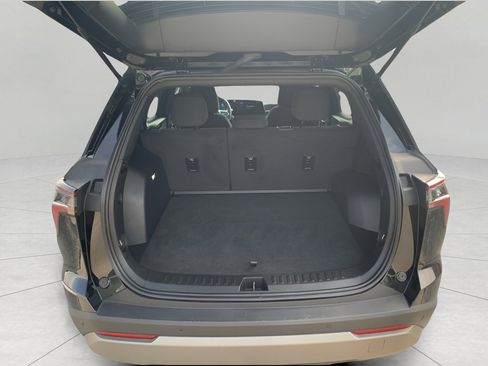 Used 2025 Chevrolet Equinox LT AWD/4WD image 23