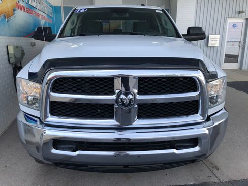 Used 2016 RAM 2500 SLT AWD/4WD image 2