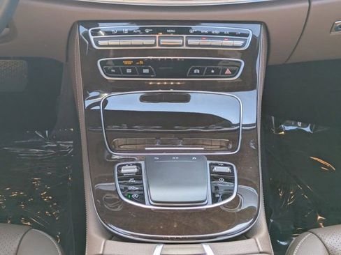 Used 2022 Mercedes-Benz E 450 4MATIC Sedan image 16