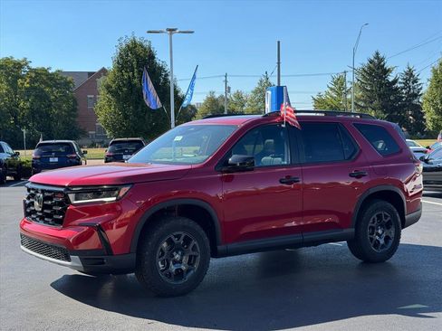 New 2025 Honda Pilot TrailSport image 7