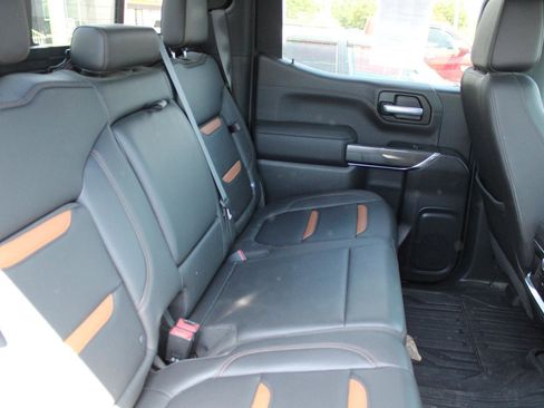 Used 2019 GMC Sierra 1500 AT4 w/ AT4 Preferred Package AWD/4WD image 5