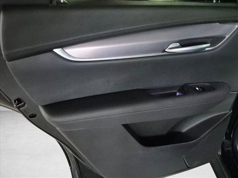 Used 2024 Cadillac XT5 Luxury FWD image 11