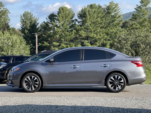 Used 2018 Nissan Sentra SR FWD image 6