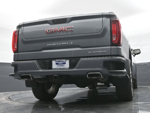 Used 2022 GMC Sierra 1500 Denali w/ Denali Premium Package AWD/4WD image 36