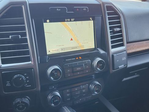 Used 2016 Ford F150 Limited image 24