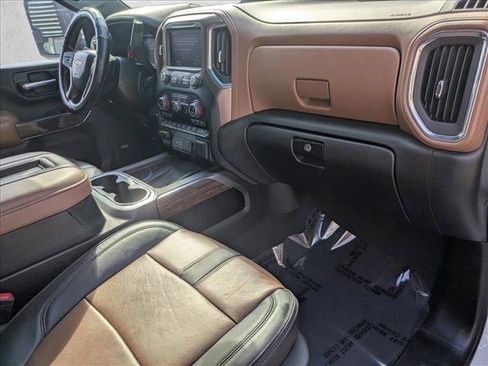 Used 2022 Chevrolet Silverado 2500 High Country w/ Technology Package image 24