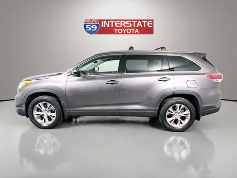 Certified 2015 Toyota Highlander XLE image 4