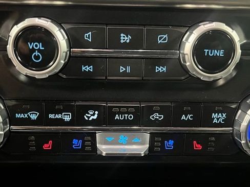 Used 2023 Ford F150 Lariat w/ Equipment Group 502A High image 43