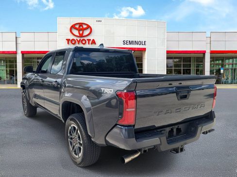 Used 2025 Toyota Tacoma TRD Sport RWD image 4